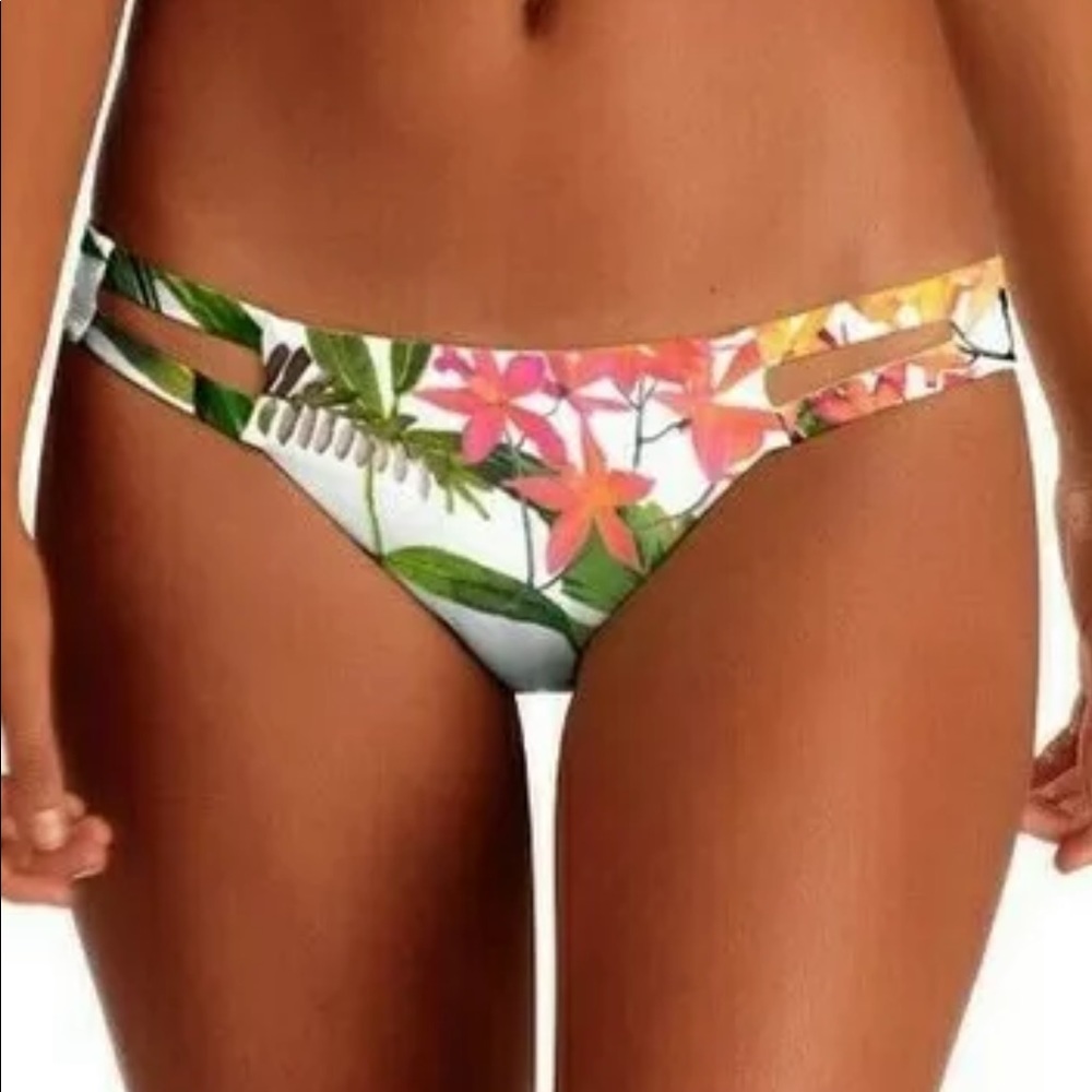 NEW with Tag Vitamin A Neutra Lush Life Tropical Print Floral